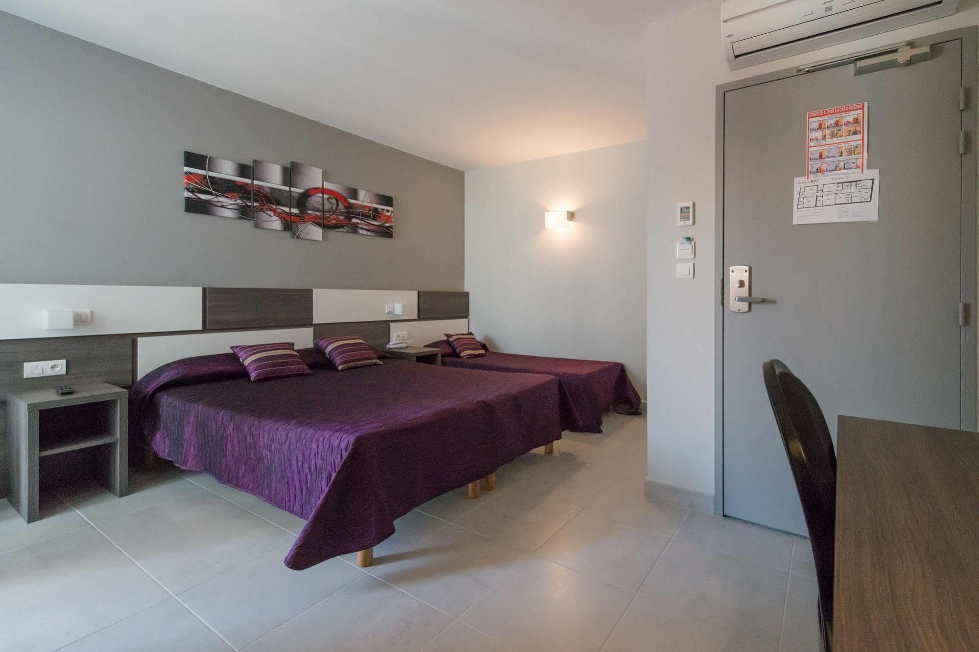 Holidays & Work Hotel Sanary-sur-Mer Exterior photo